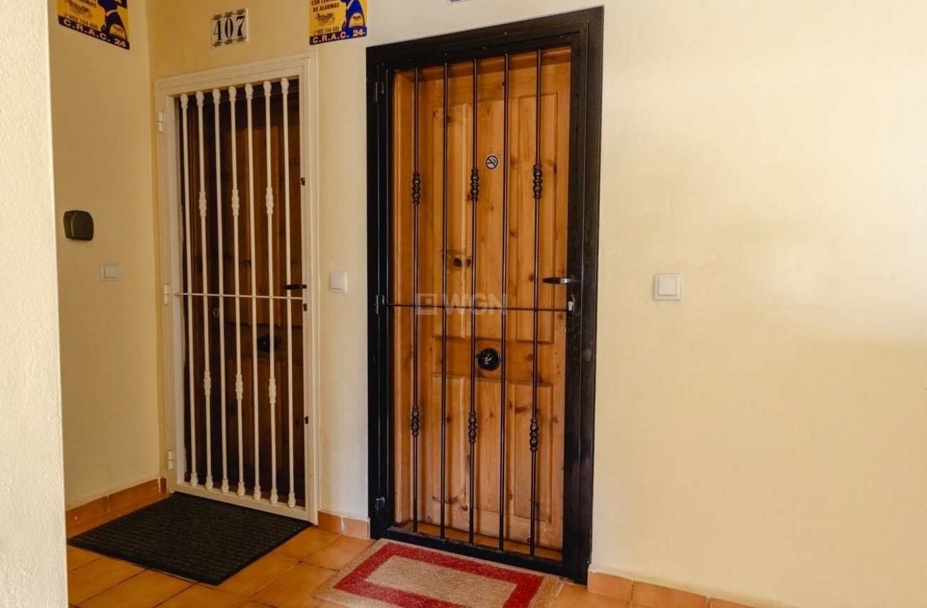 Odsprzedaż - Mieszkanie w bloku - Orihuela Costa - Villamartín