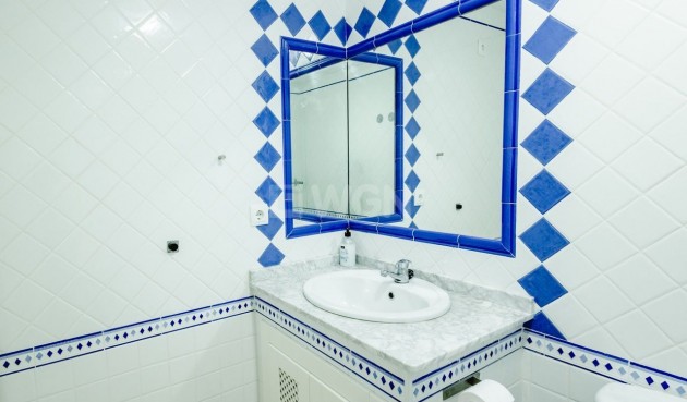 Odsprzedaż - Mieszkanie w bloku - Orihuela Costa - Villamartín