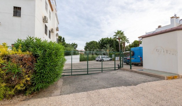 Odsprzedaż - Mieszkanie w bloku - Orihuela Costa - Villamartín