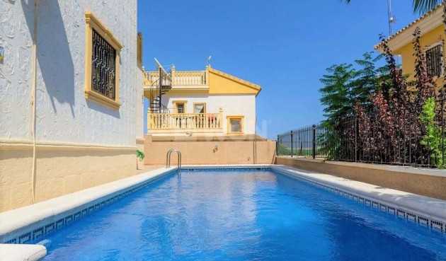 Odsprzedaż - Villa - Villamartin - Las Filipinas