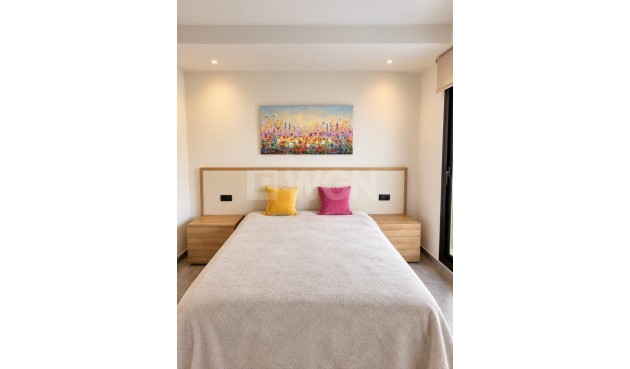 Odsprzedaż - Villa - Villamartin - Costa Blanca