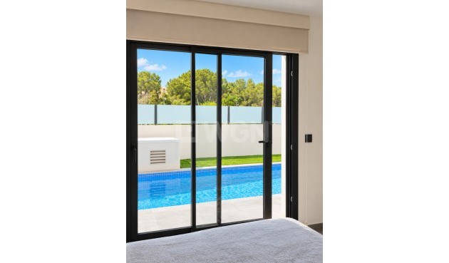 Odsprzedaż - Villa - Villamartin - Costa Blanca