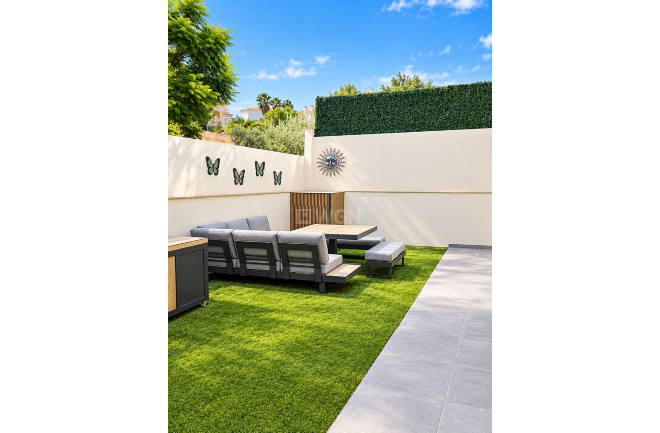 Odsprzedaż - Villa - Villamartin - Costa Blanca