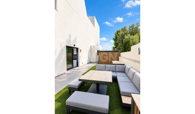 Odsprzedaż - Villa - Villamartin - Costa Blanca