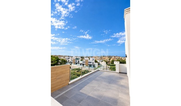 Odsprzedaż - Villa - Villamartin - Costa Blanca