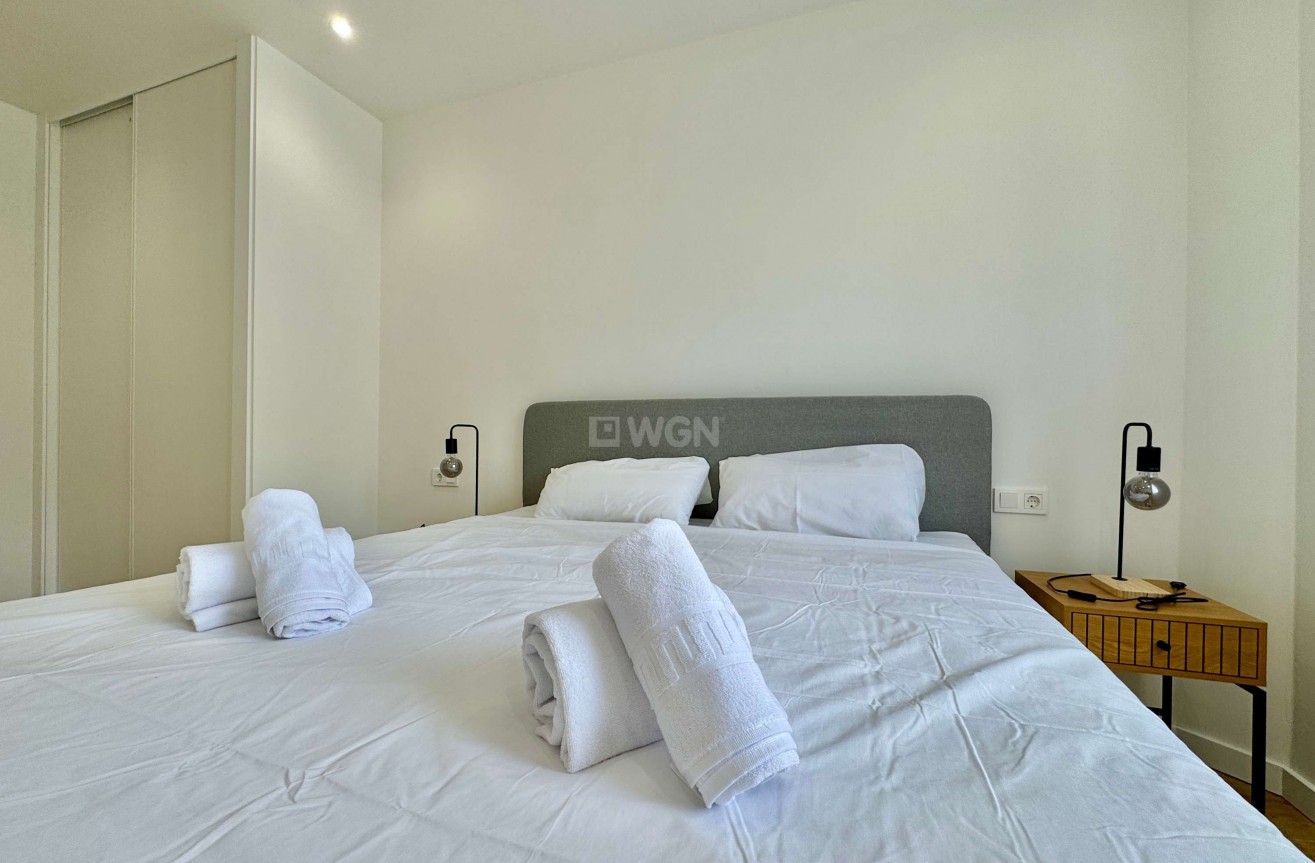 Odsprzedaż - Mieszkanie w bloku - Torrevieja - Costa Blanca