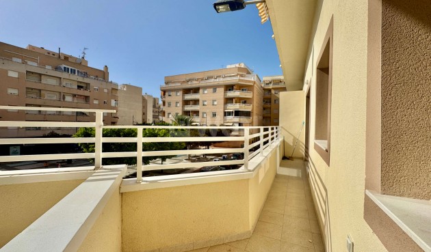 Odsprzedaż - Mieszkanie w bloku - Torrevieja - Costa Blanca