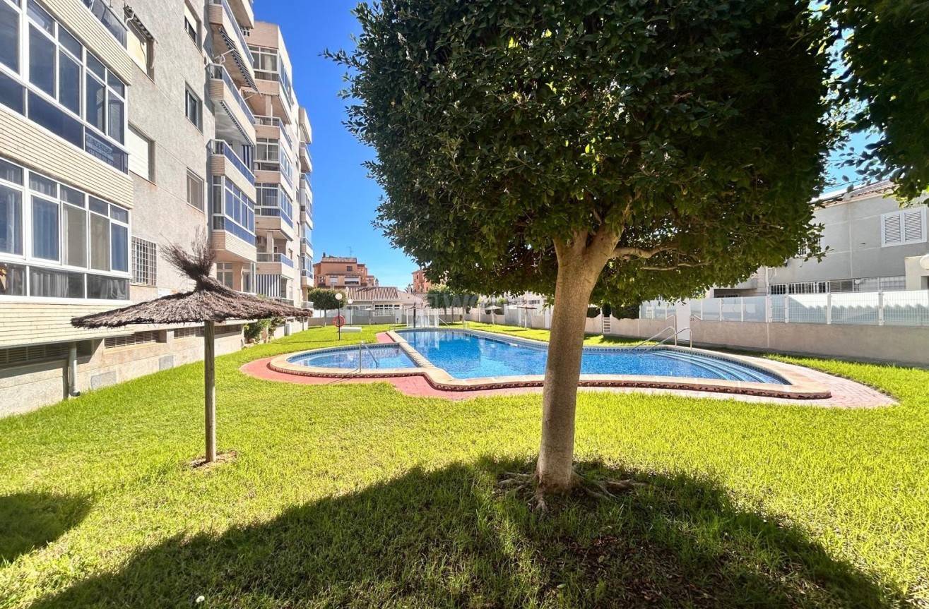 Resale - Apartment / flat - Torrevieja - Torreblanca