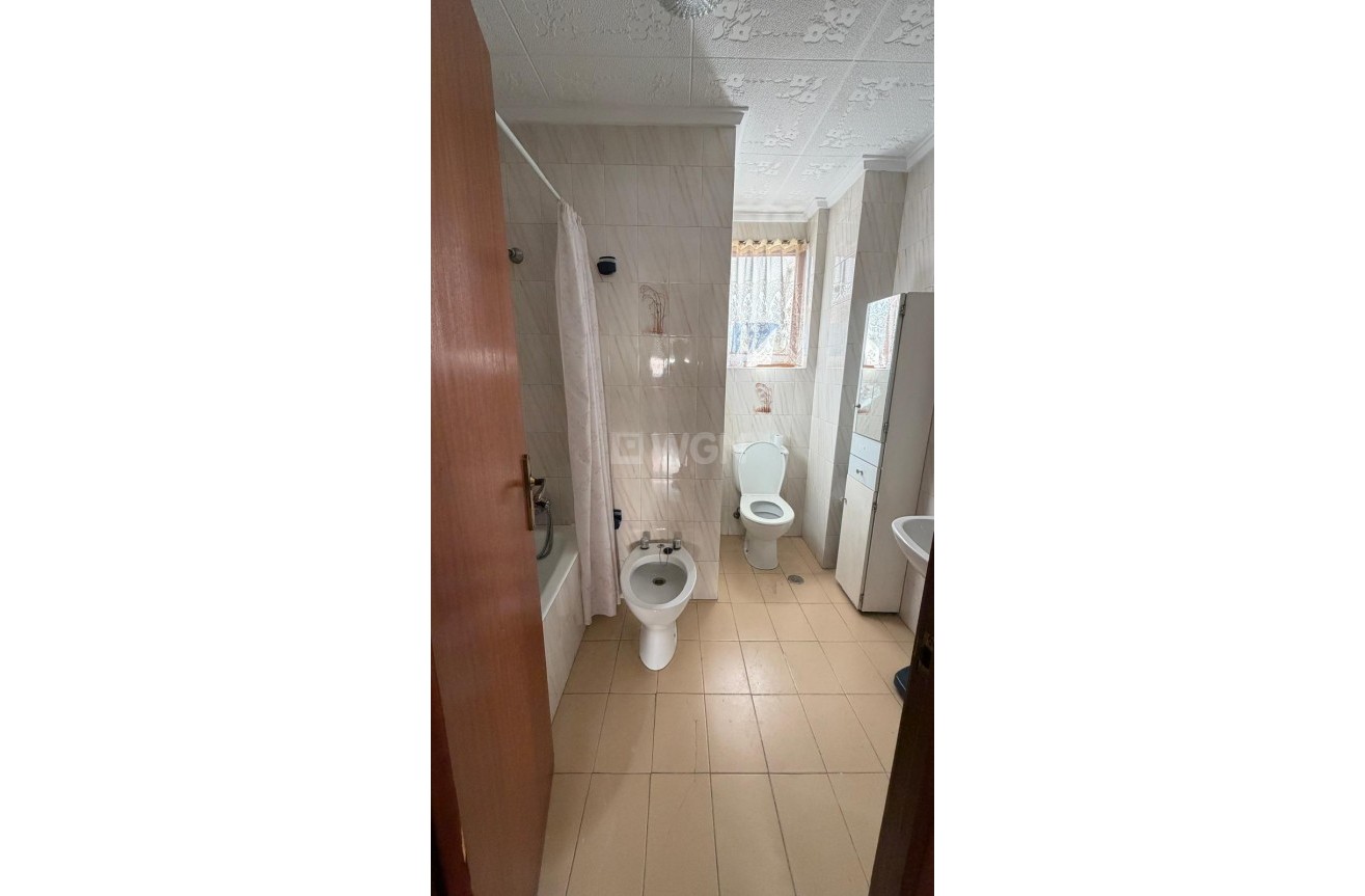 Reventa - Apartamento / piso - Orihuela - Zona Centro