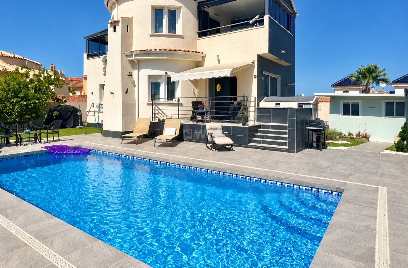 Odsprzedaż - Villa - Ciudad Quesada - Costa Blanca
