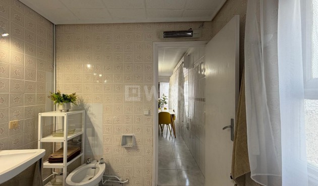 Wiederverkauf - Wohnung - Torrevieja - Centro