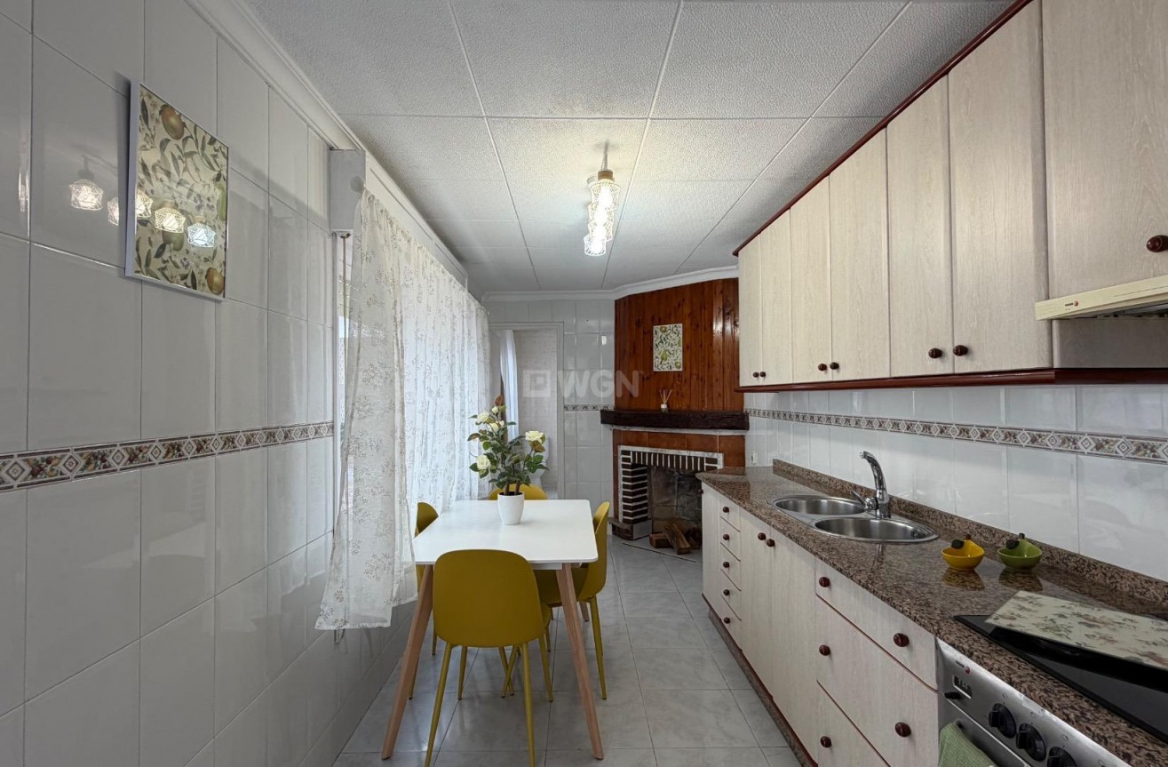 Wiederverkauf - Wohnung - Torrevieja - Centro