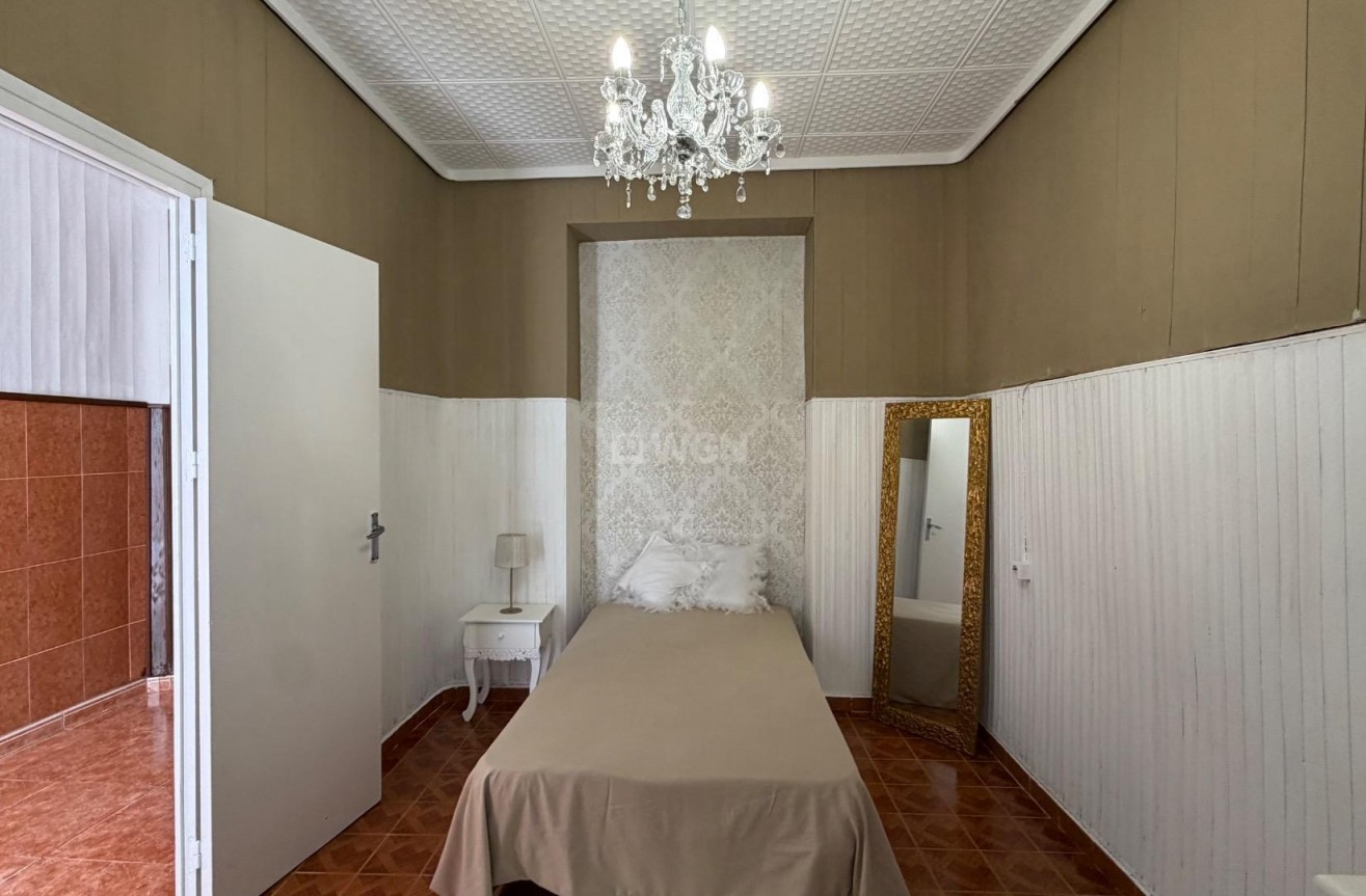 Wiederverkauf - Wohnung - Torrevieja - Centro