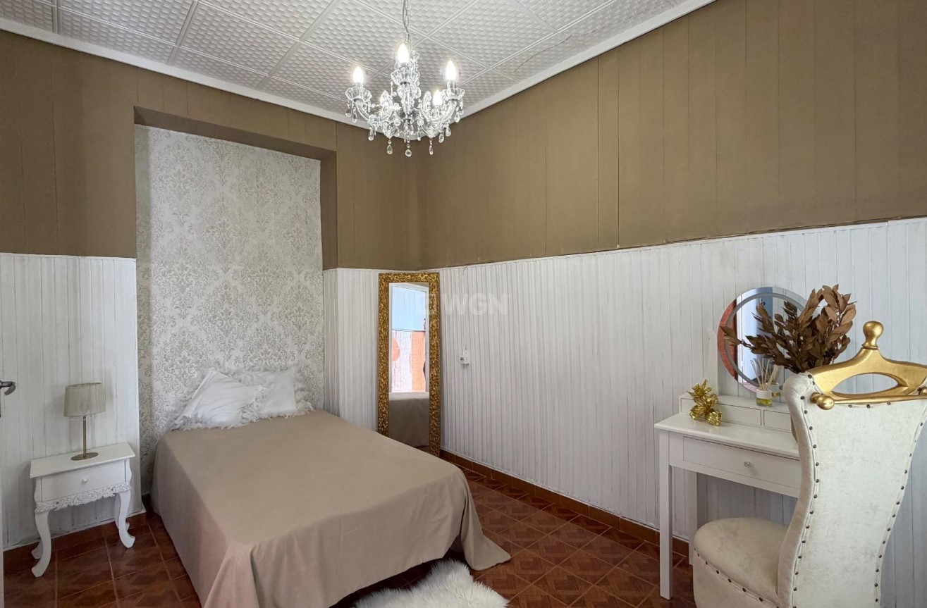 Wiederverkauf - Wohnung - Torrevieja - Centro
