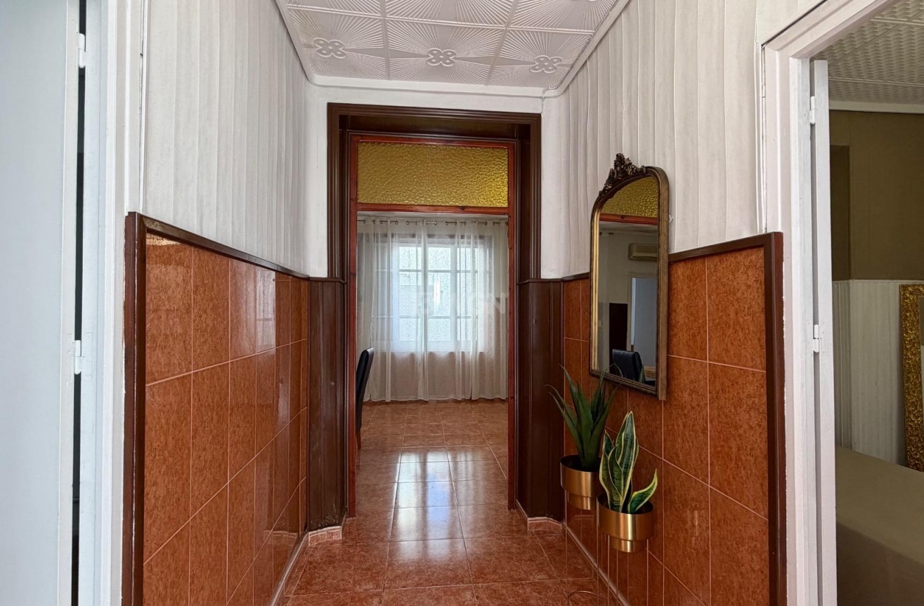 Wiederverkauf - Wohnung - Torrevieja - Centro