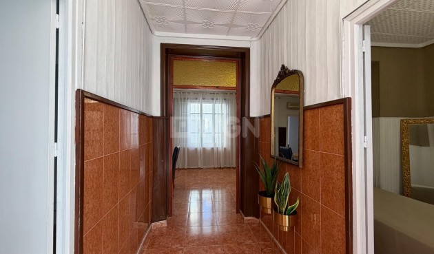 Wiederverkauf - Wohnung - Torrevieja - Centro