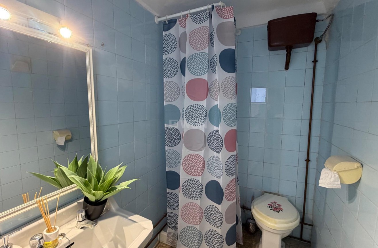 Wiederverkauf - Wohnung - Torrevieja - Centro