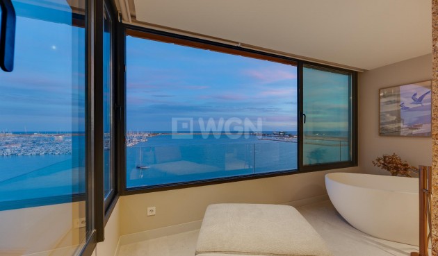 Resale - Apartment / flat - Torrevieja - Costa Blanca
