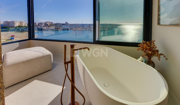 Resale - Apartment / flat - Torrevieja - Costa Blanca