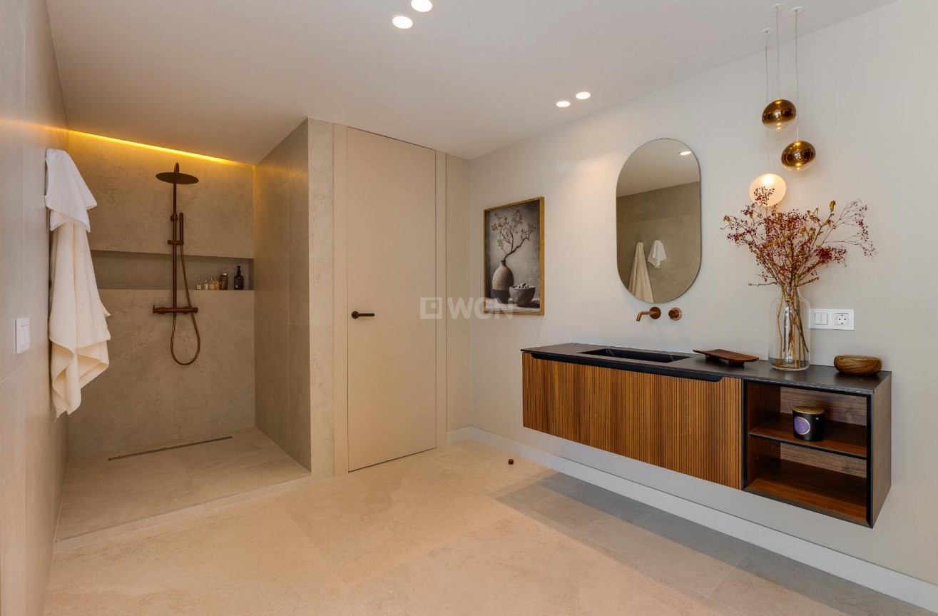 Resale - Apartment / flat - Torrevieja - Costa Blanca