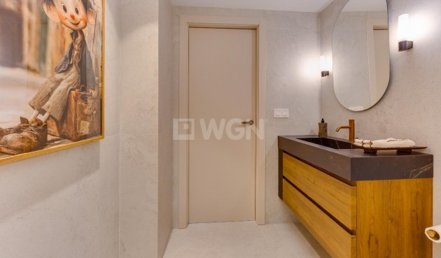 Resale - Apartment / flat - Torrevieja - Costa Blanca