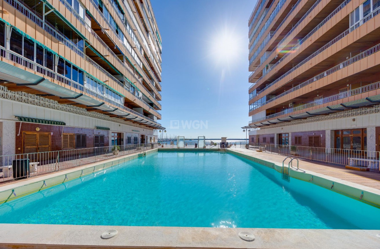 Resale - Apartment / flat - Torrevieja - Costa Blanca