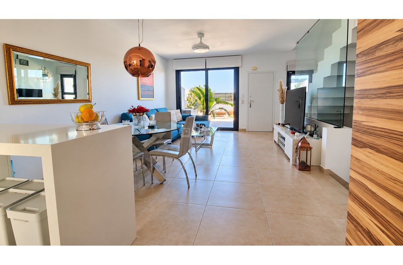Resale - Villa - Orihuela Costa - Costa Blanca