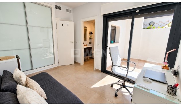 Resale - Villa - Orihuela Costa - Costa Blanca