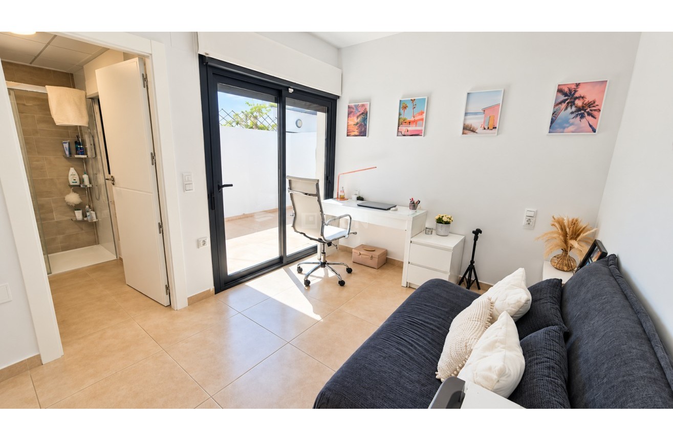 Resale - Villa - Orihuela Costa - Costa Blanca
