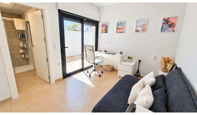 Resale - Villa - Orihuela Costa - Costa Blanca