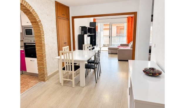 Resale - Apartment / flat - Torrevieja - Costa Blanca