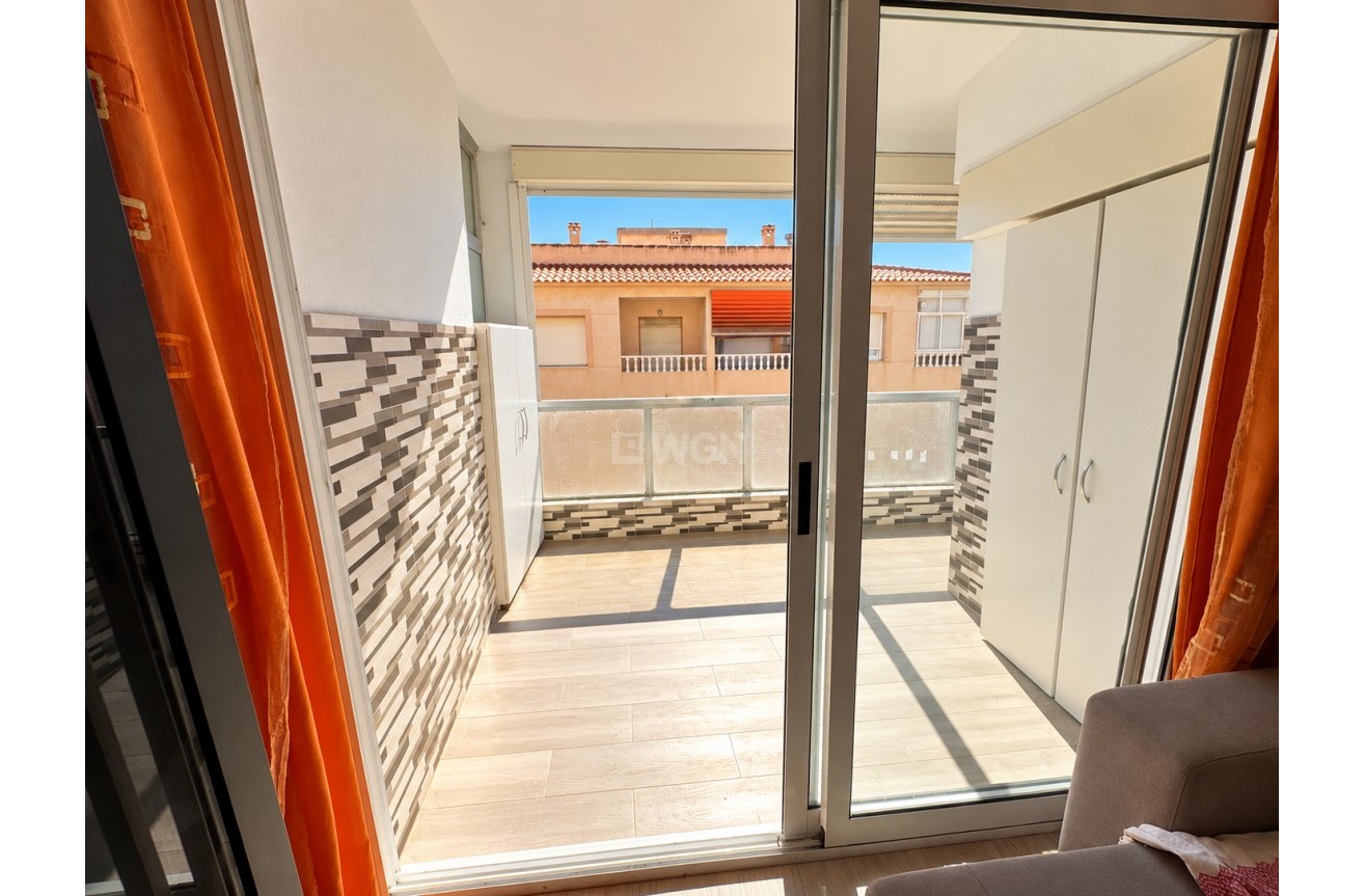 Resale - Apartment / flat - Torrevieja - Costa Blanca