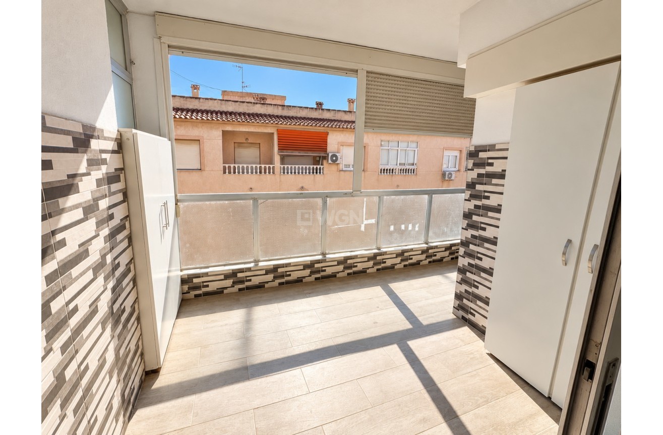 Resale - Apartment / flat - Torrevieja - Costa Blanca