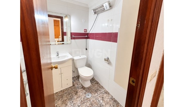 Resale - Apartment / flat - Torrevieja - Costa Blanca