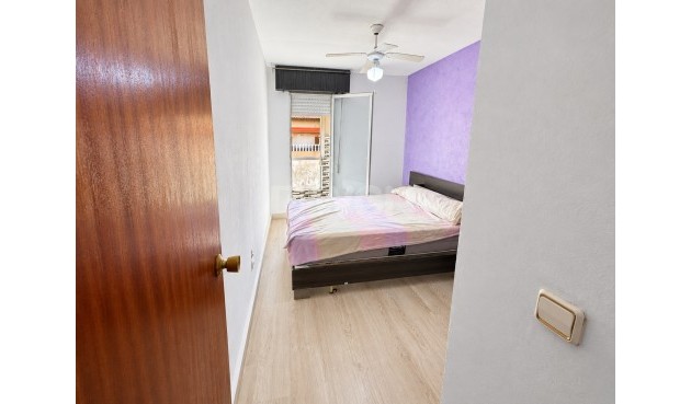Resale - Apartment / flat - Torrevieja - Costa Blanca