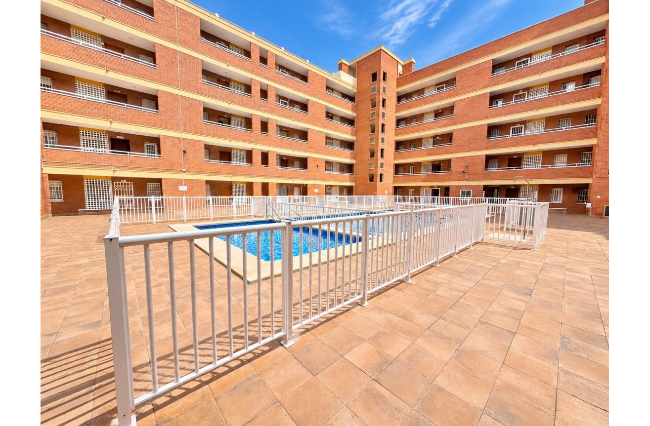Resale - Apartment / flat - Torrevieja - Costa Blanca