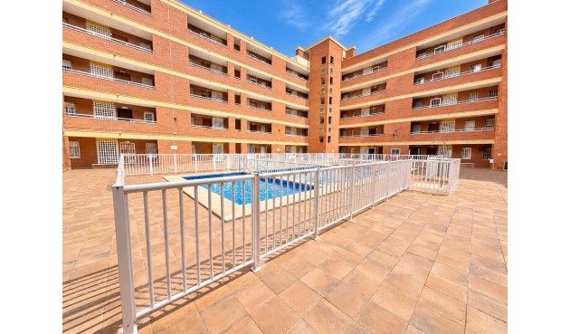 Resale - Apartment / flat - Torrevieja - Costa Blanca