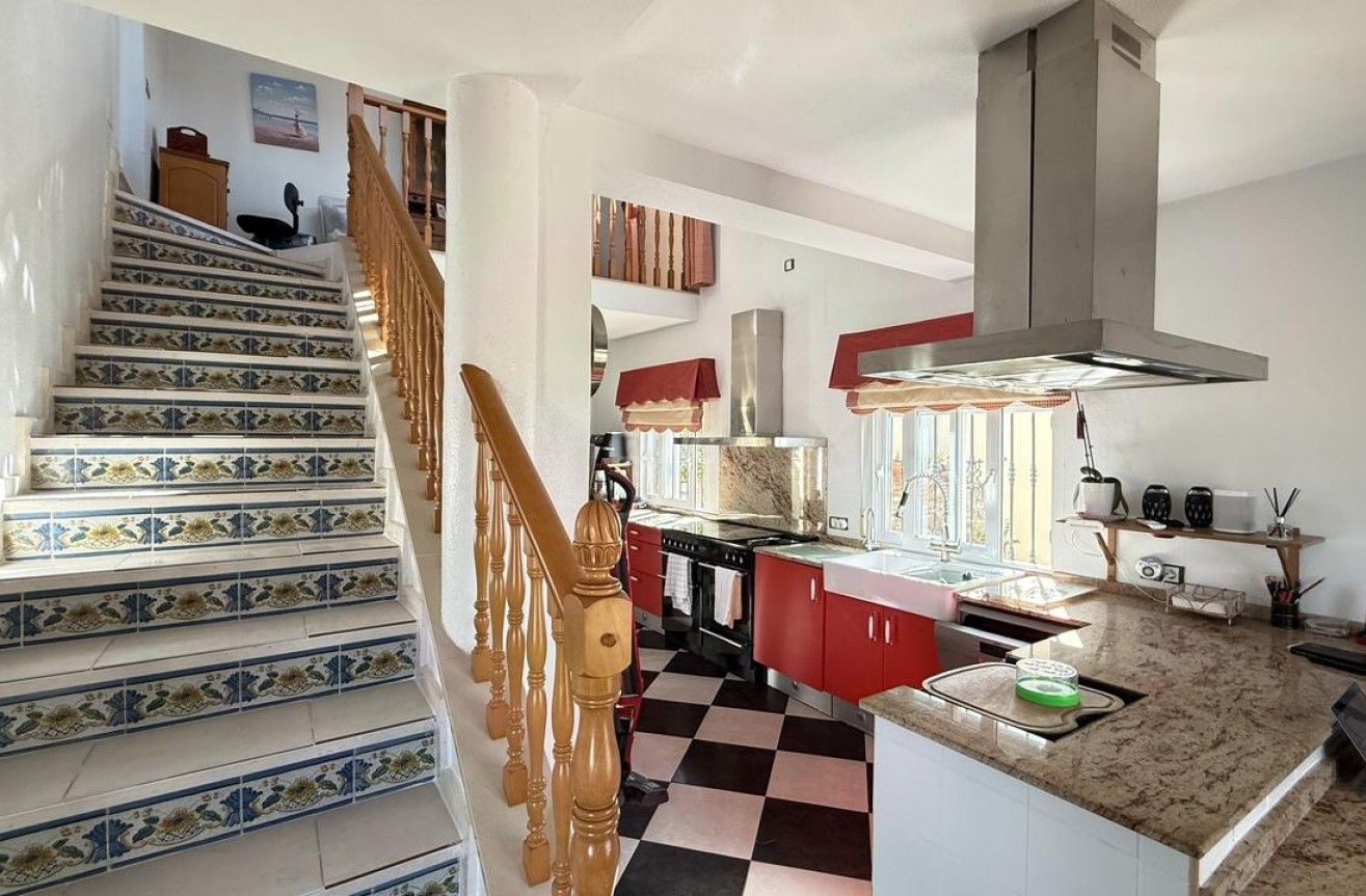 Resale - Villa - Dehesa de Campoamor - Costa Blanca