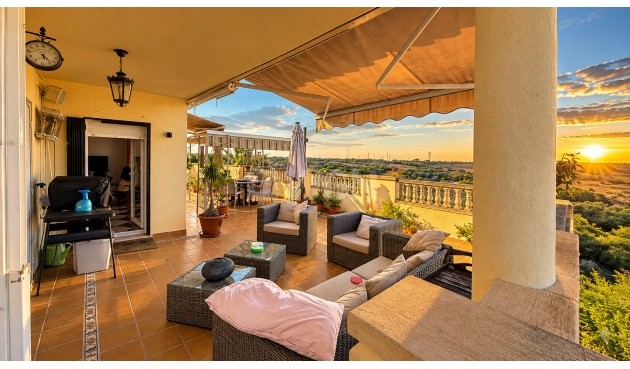Resale - Villa - Dehesa de Campoamor - Costa Blanca