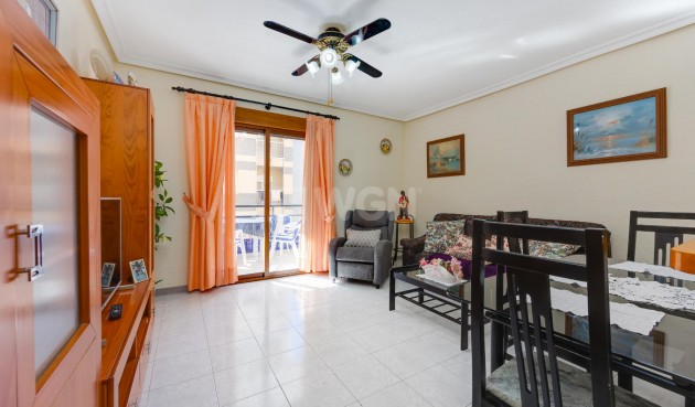 Resale - Apartment / flat - Torrevieja - Costa Blanca