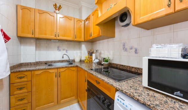 Resale - Apartment / flat - Torrevieja - Costa Blanca
