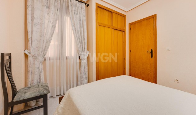 Resale - Apartment / flat - Torrevieja - Costa Blanca