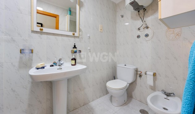 Resale - Apartment / flat - Torrevieja - Costa Blanca