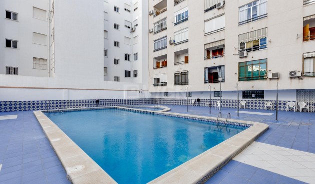 Resale - Apartment / flat - Torrevieja - Costa Blanca