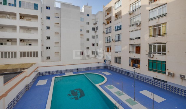 Resale - Apartment / flat - Torrevieja - Costa Blanca