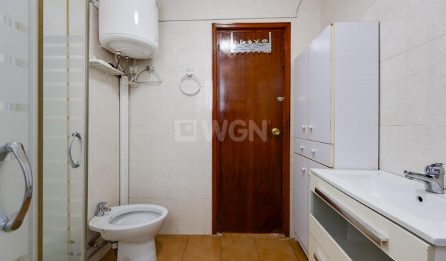 Resale - Apartment / flat - Torrevieja - Costa Blanca