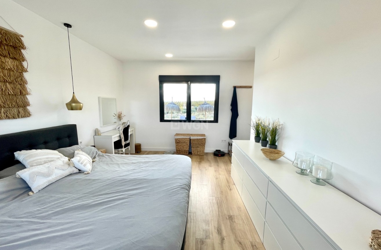 Resale - Villa - Pinoso - Inland
