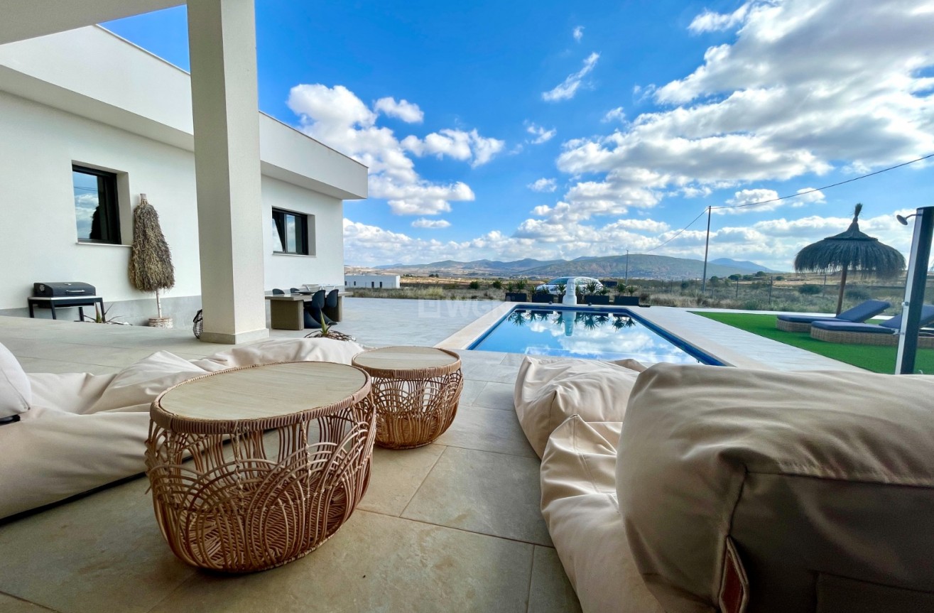 Resale - Villa - Pinoso - Inland