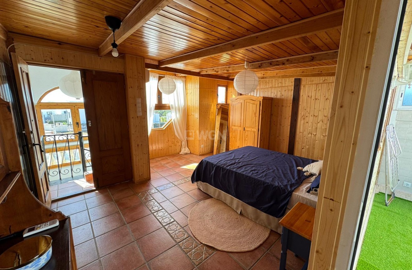 Resale - Bungalow - Torrevieja - Costa Blanca