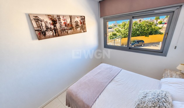 Resale - Apartment / flat - Torrevieja - Costa Blanca